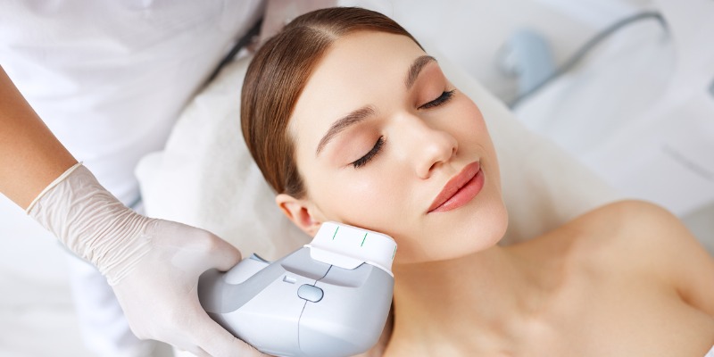How Fat Freezing and HIFU Work Together? 4 book a personalised consultation of Fat Freezing and HIFU Together Oxted